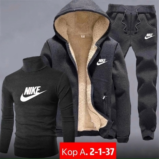 Спортивный костюм 23109658