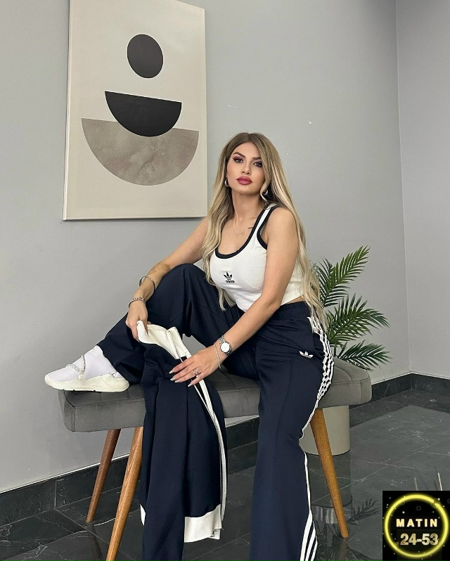 Спортивный костюм 23110287