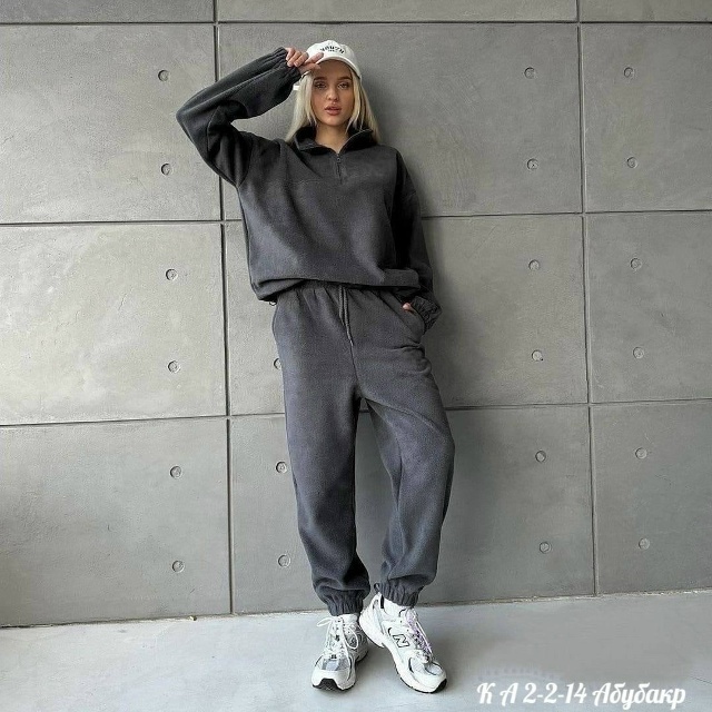 Спортивный костюм 23111937