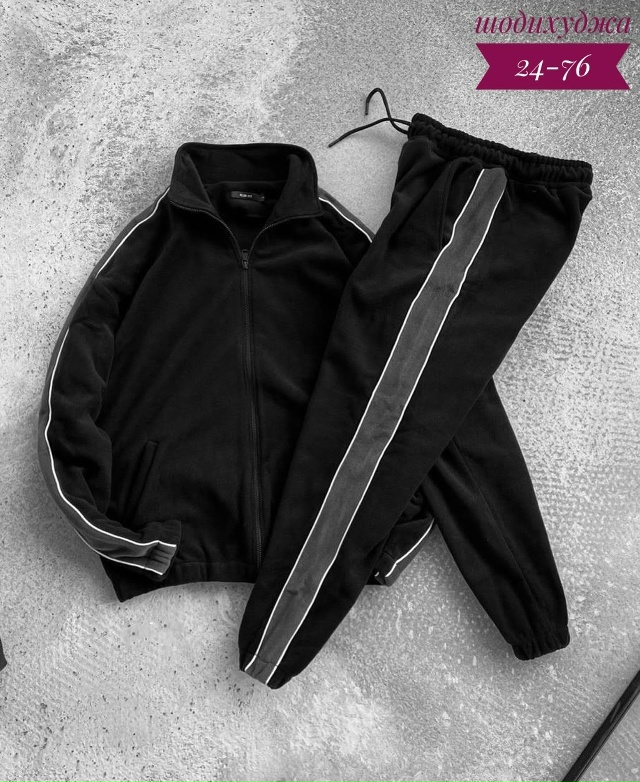 Спортивный костюм 23113942