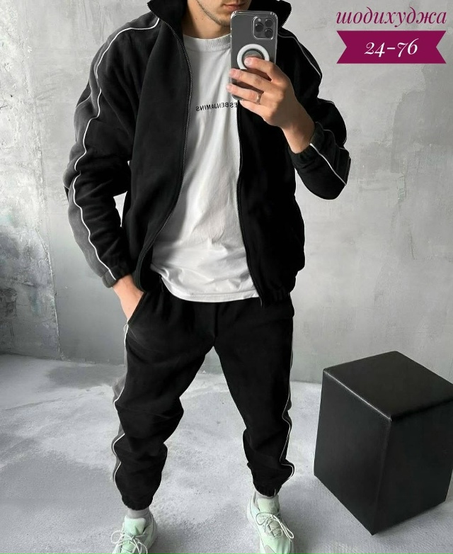 Спортивный костюм 23113942