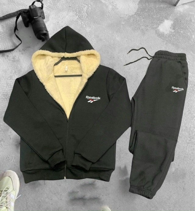 Спортивный костюм 23114161