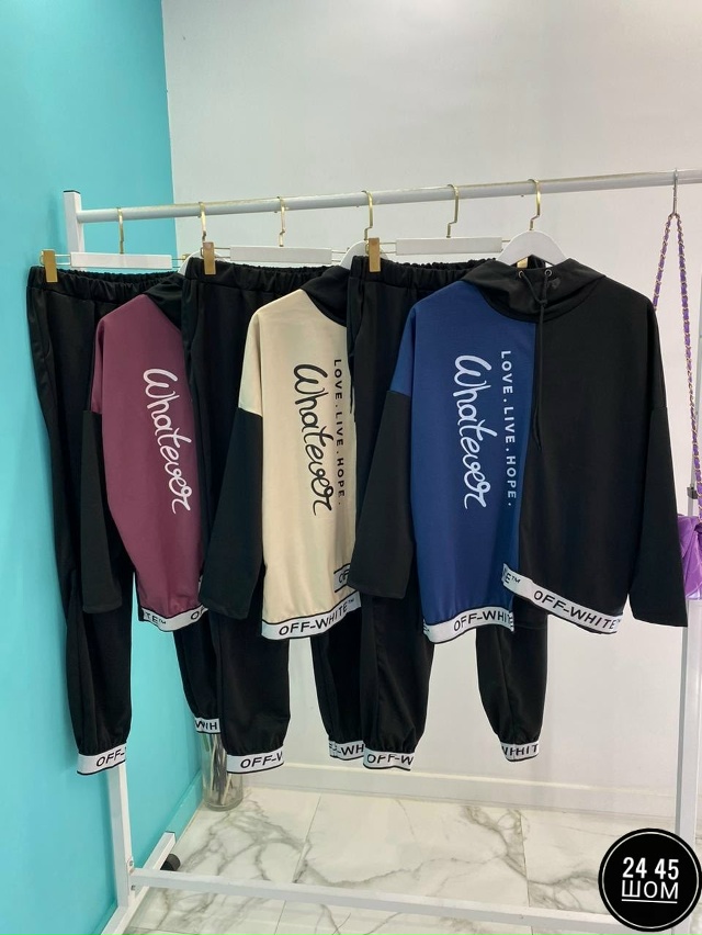 Спортивный костюм 23115445