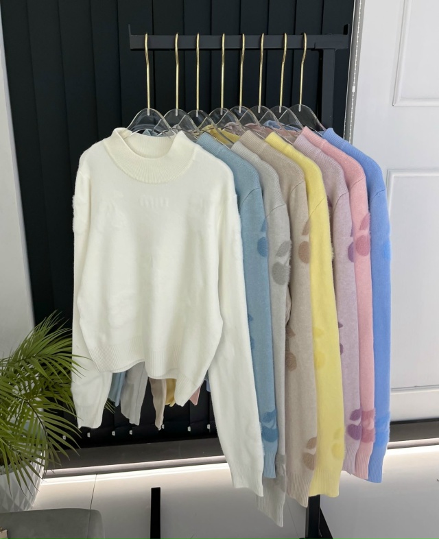 Свитер 23119339