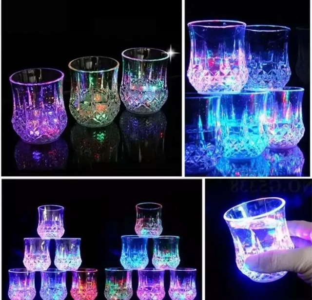 Светящийся бокал 23119986