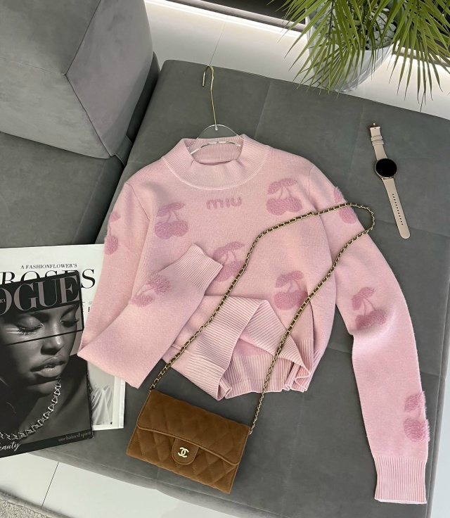 Свитер 23119339