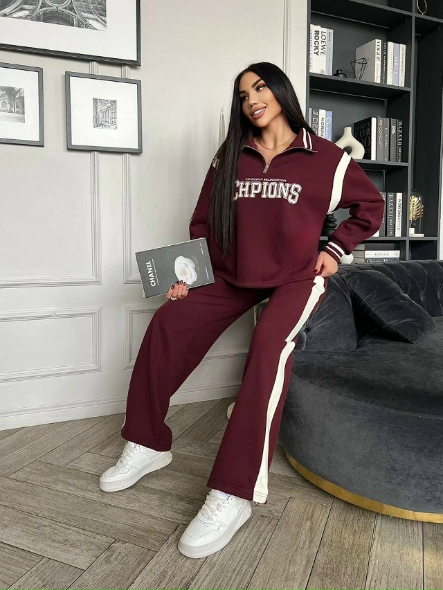 Спортивный костюм 23122696