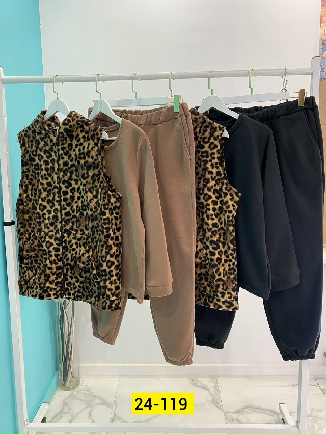 Спортивный костюм 23126597