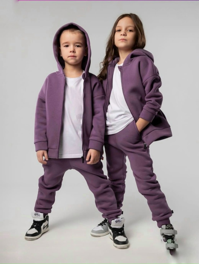 Спортивный костюм 23127244