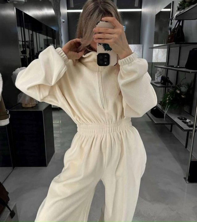 Спортивный костюм 23126832