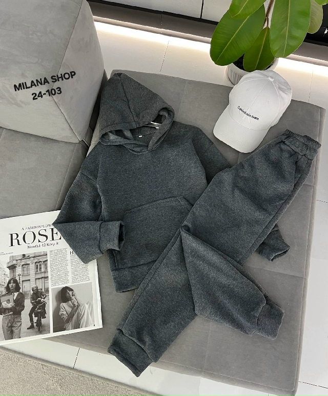 Спортивный костюм 23126876