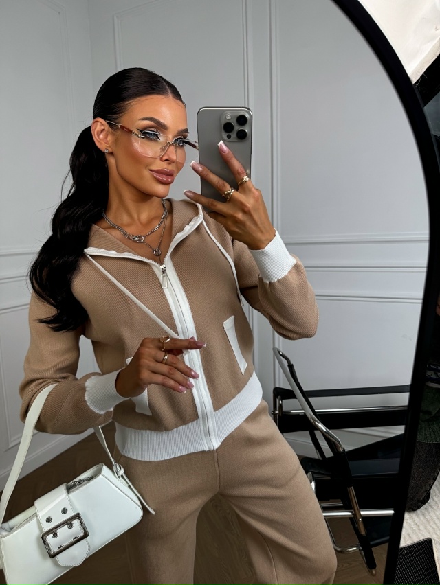 Спортивный костюм 23130334