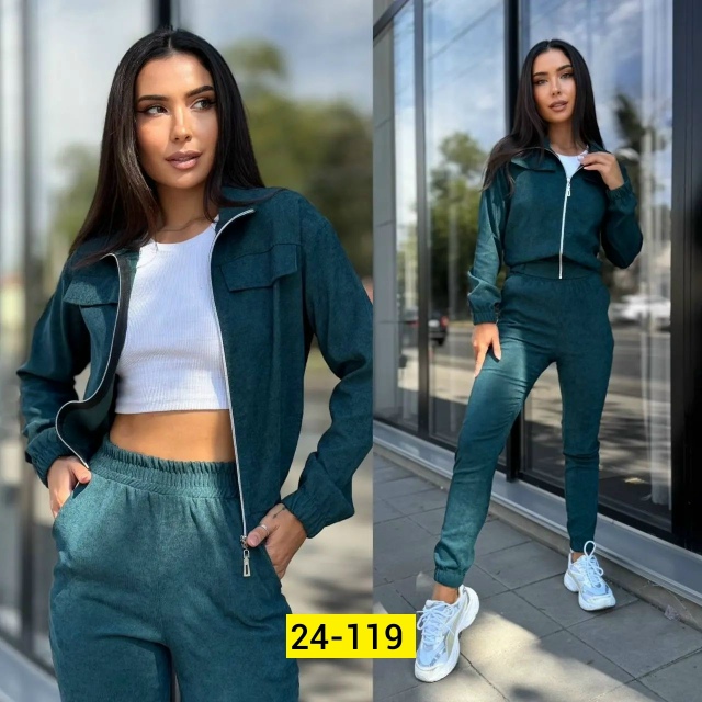 Спортивный костюм 23131952