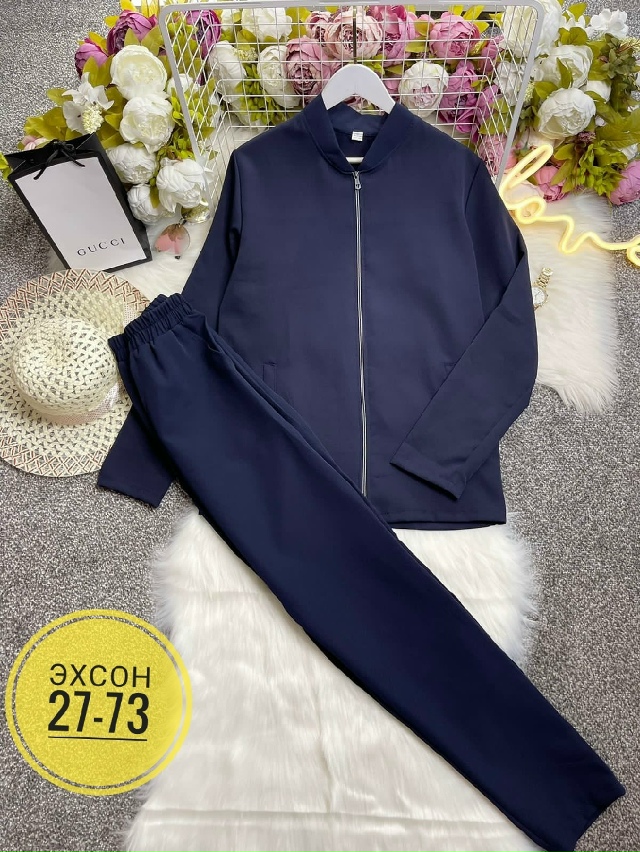 Спортивный костюм 23138784