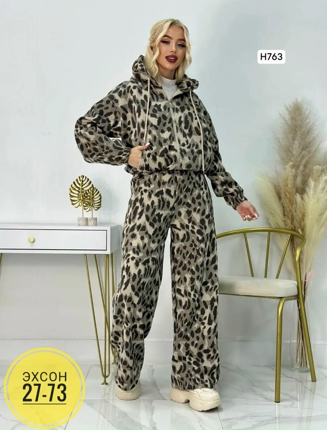 Спортивный костюм 23138584