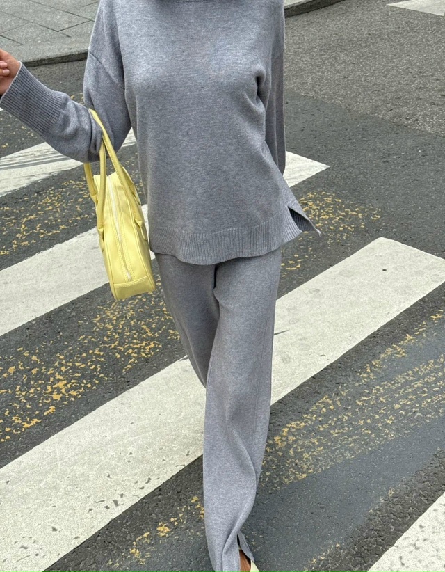 Костюм 23138097