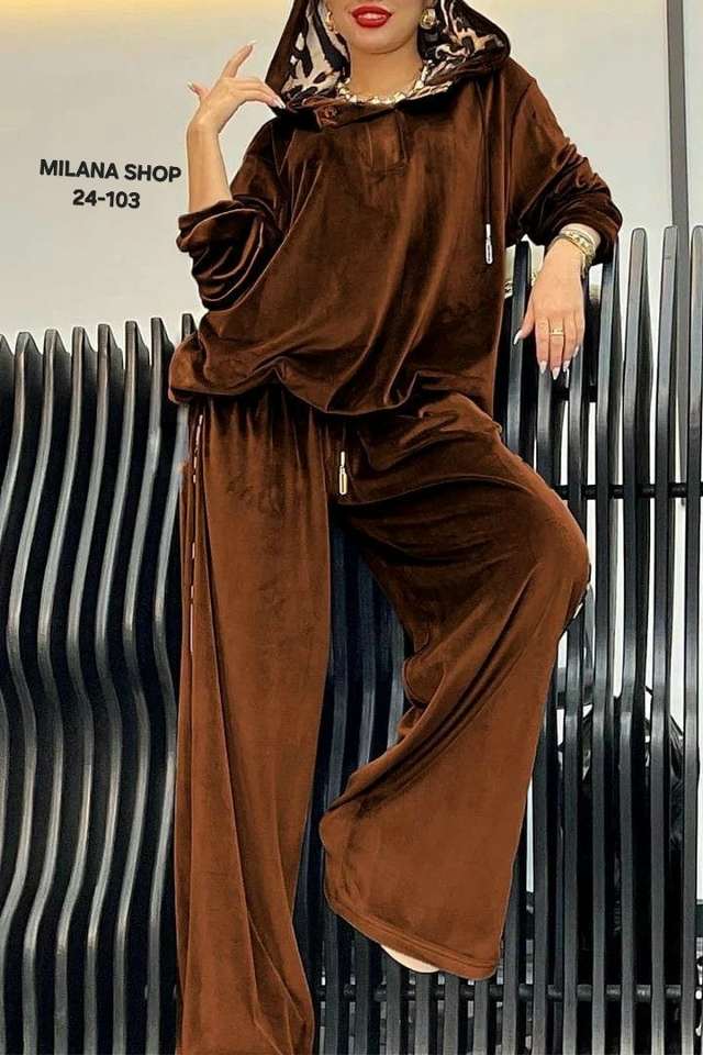 Спортивный костюм 23137979