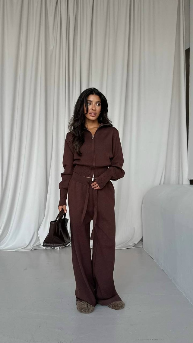 Спортивный костюм 23143160