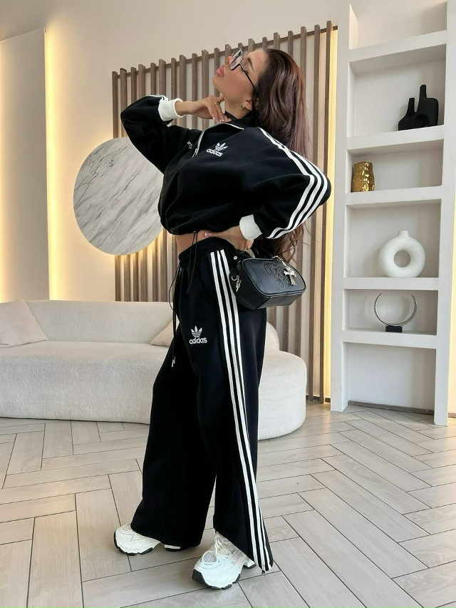 Спортивный костюм 23143062