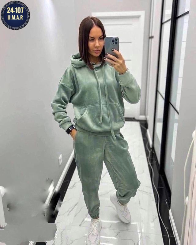 Спортивный костюм 23143515