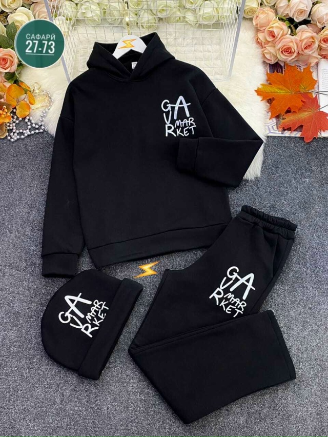 Спортивный костюм 23144526