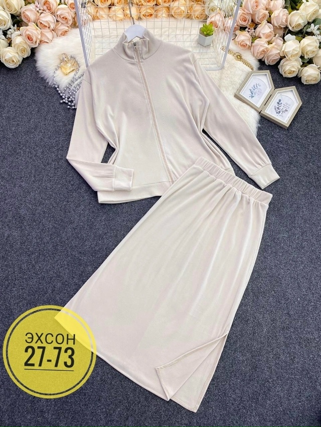 Костюм 23144473