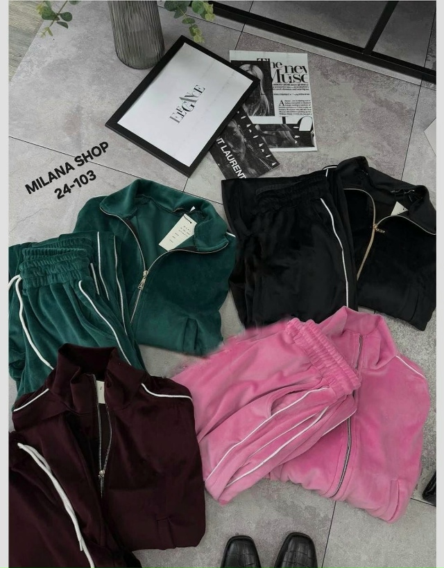 Спортивный костюм 23144553