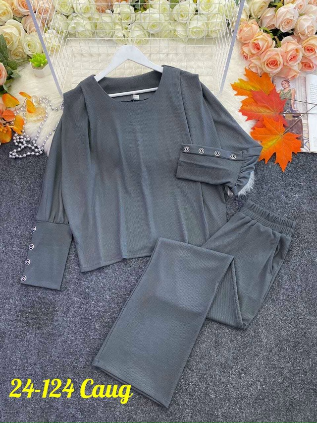 Спортивный костюм 23144488