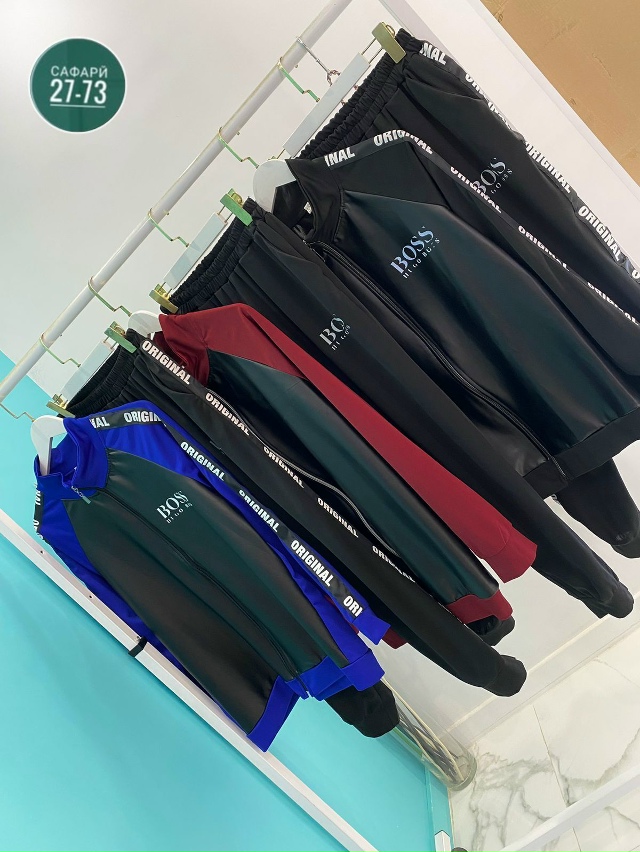 Спортивный костюм 23144530