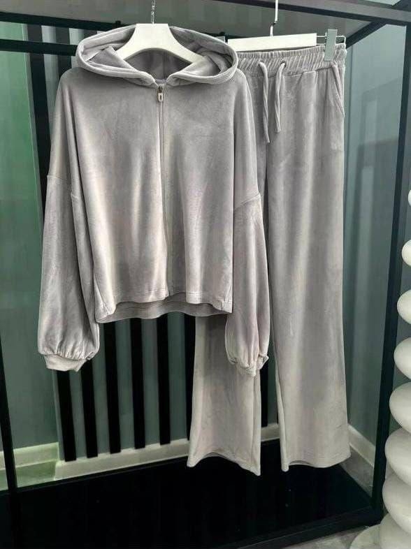 Спортивный костюм 23146240