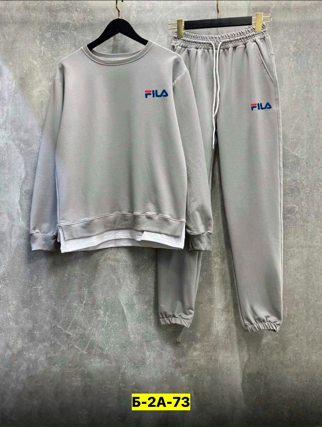 Спортивный костюм 23147324