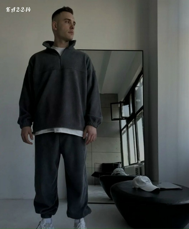 Спортивный костюм 23148662