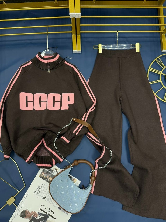 Спортивный костюм 23153594