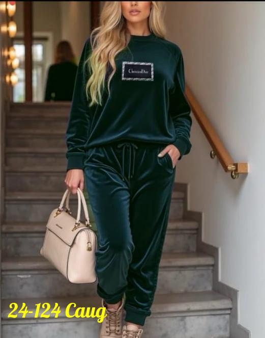 Спортивный костюм 23156476