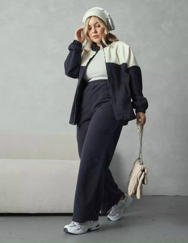 Спортивный костюм 23157129