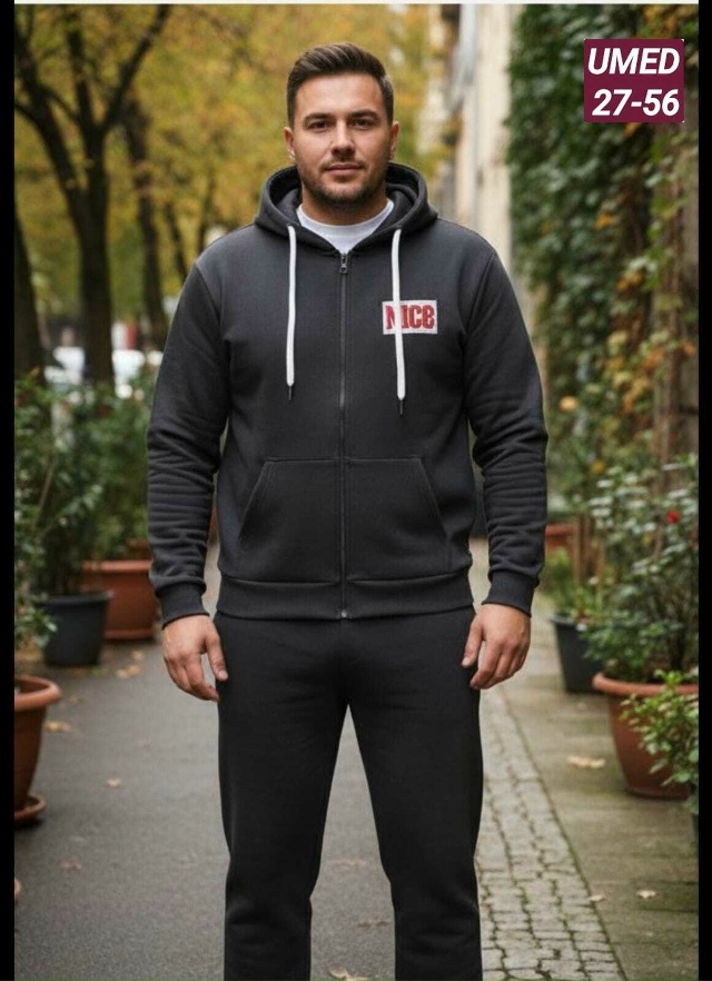 Спортивный костюм 23157826