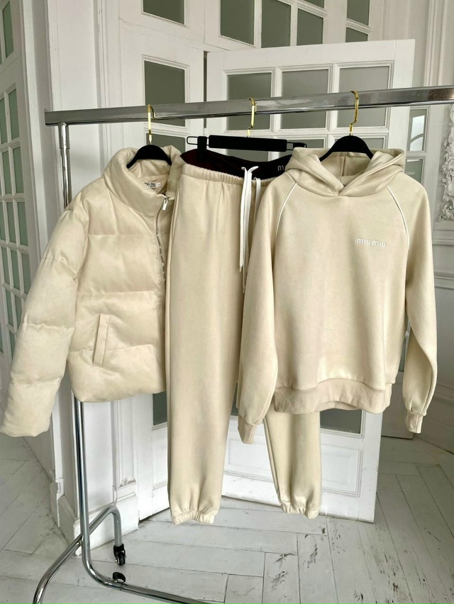 Спортивный костюм 23158820