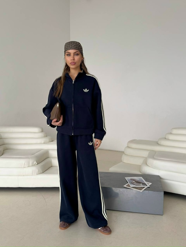 Спортивный костюм 23158288