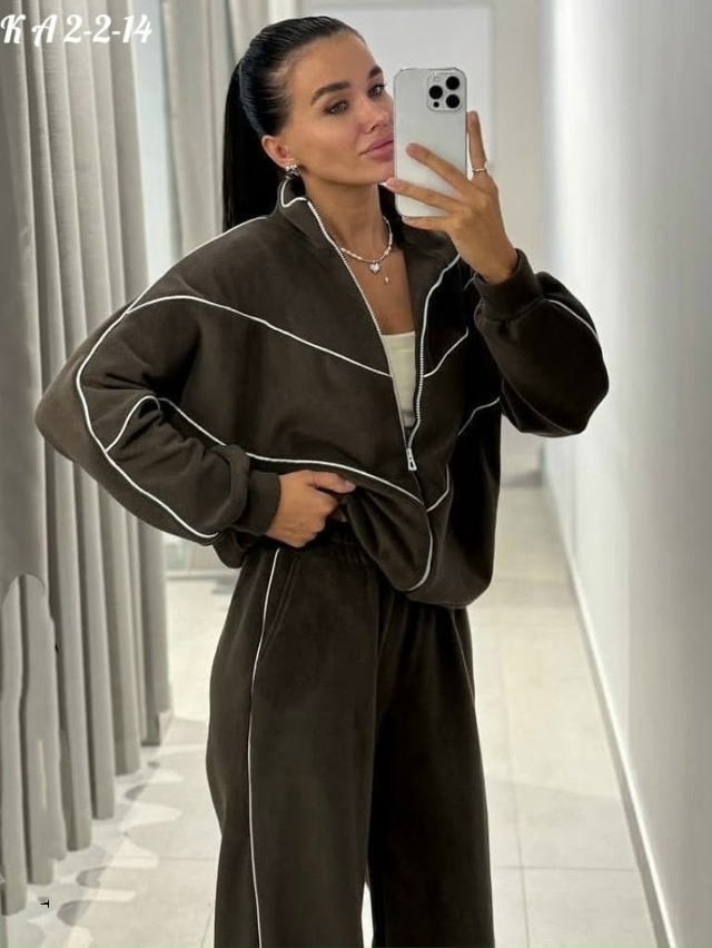 Спортивный костюм 23158525