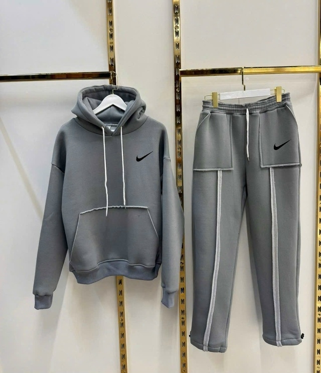 Спортивный костюм 23159233