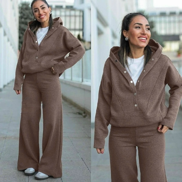 Спортивный костюм 23159841