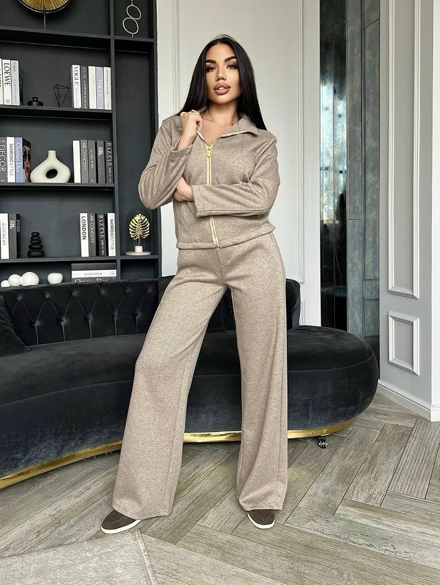 Спортивный костюм 23161095