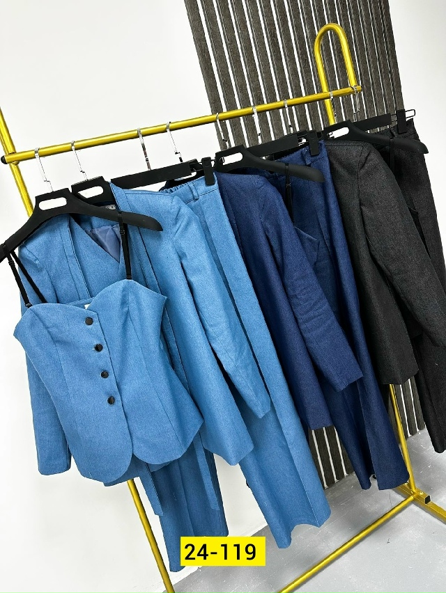 Костюм 23161500