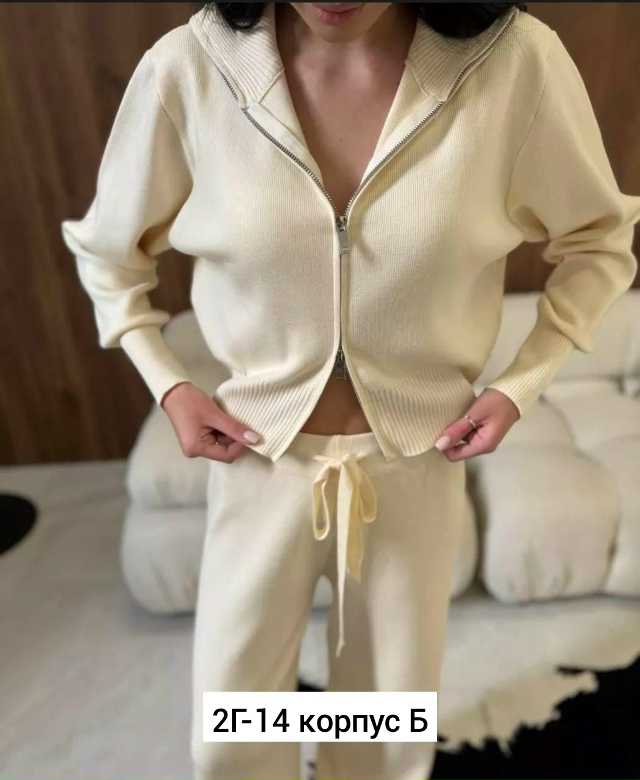 Спортивный костюм 23162307