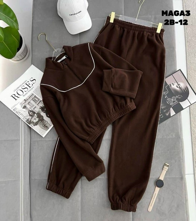 Спортивный костюм 23164512