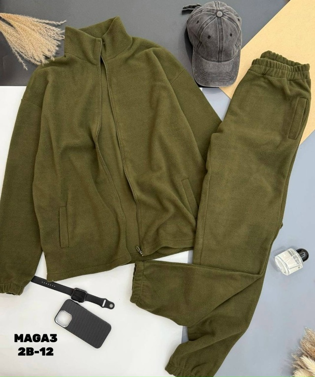 Спортивный костюм 23168586