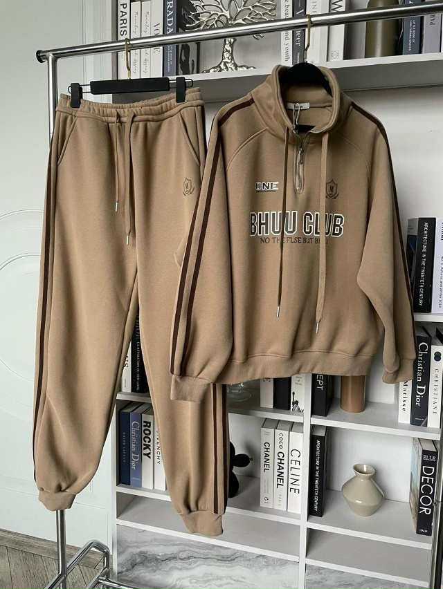 Костюм 23170392