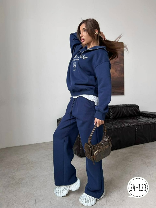 Костюм 23172339