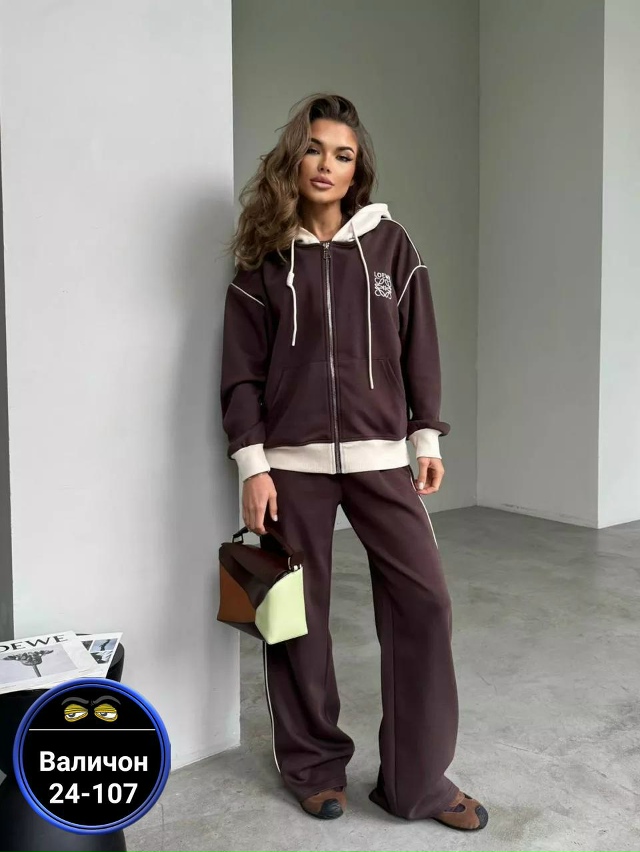 Спортивный костюм 23175334