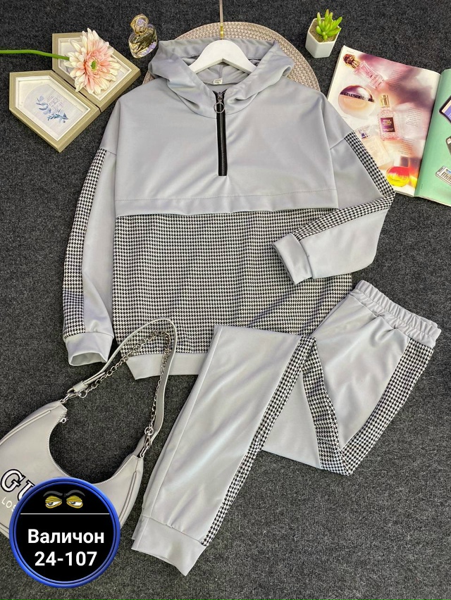 Спортивный костюм 23175202